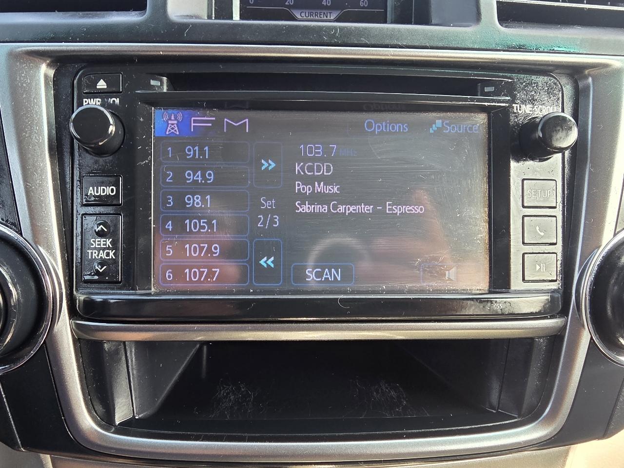 Toyota Highlander 4WD 4dr V6 (Natl) 2013