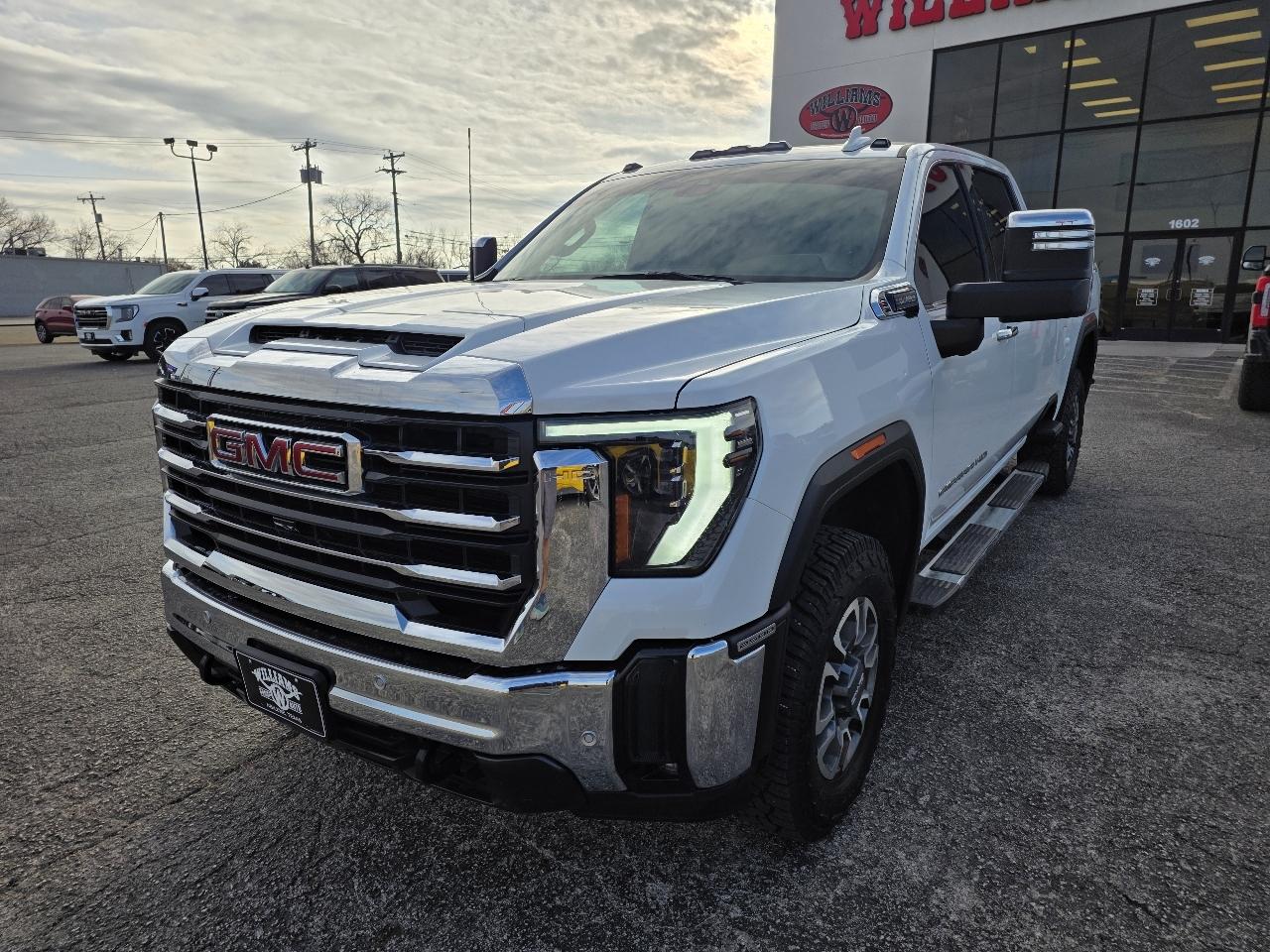 GMC Sierra 2500HD 4WD Crew Cab 159" SLT 2024