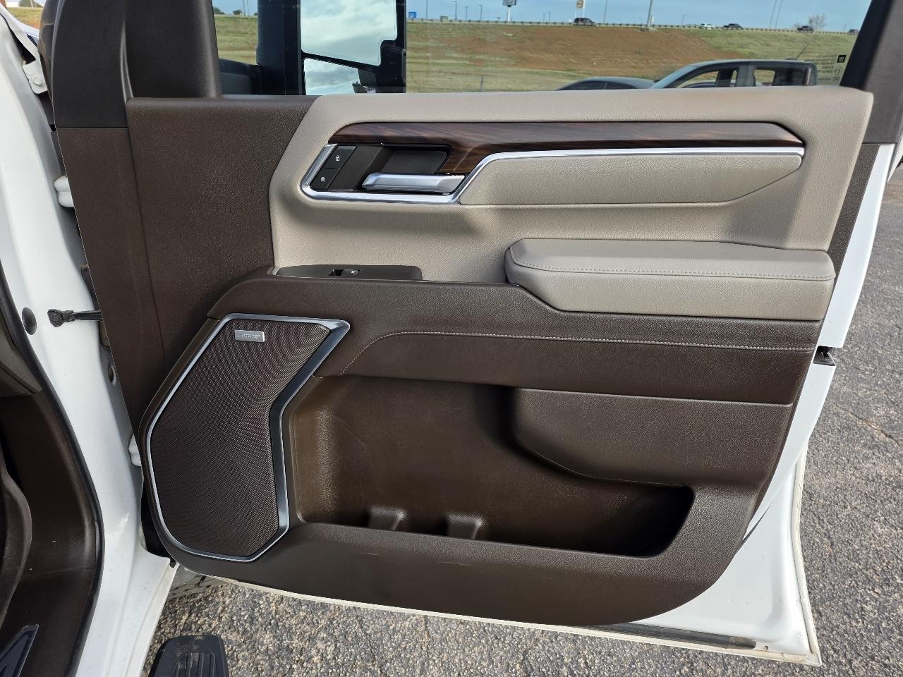 GMC Sierra 2500HD 4WD Crew Cab 159" SLT 2024