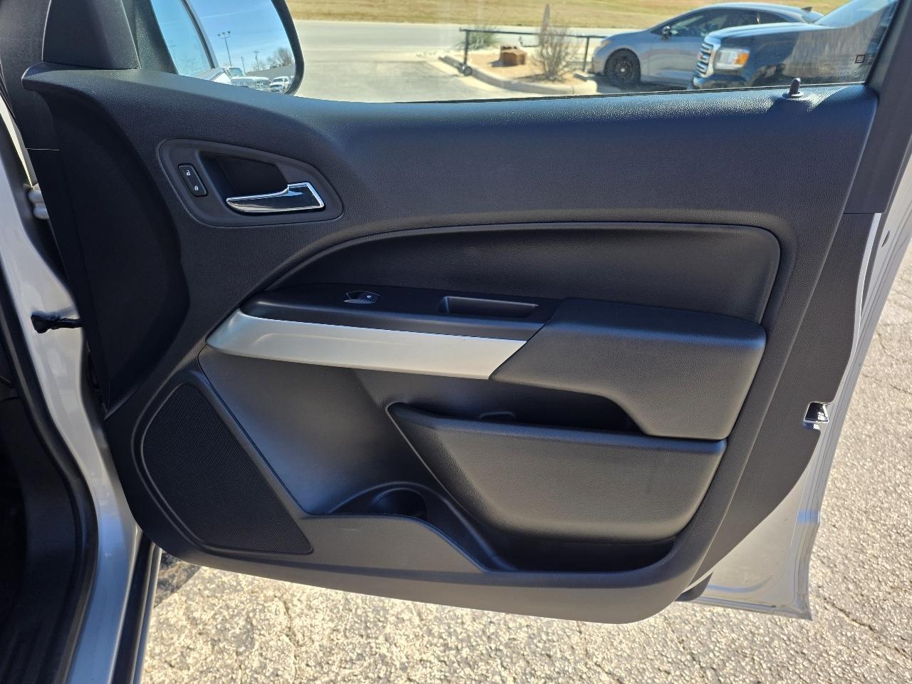 Chevrolet Colorado 2WD Ext Cab 128" LT 2022