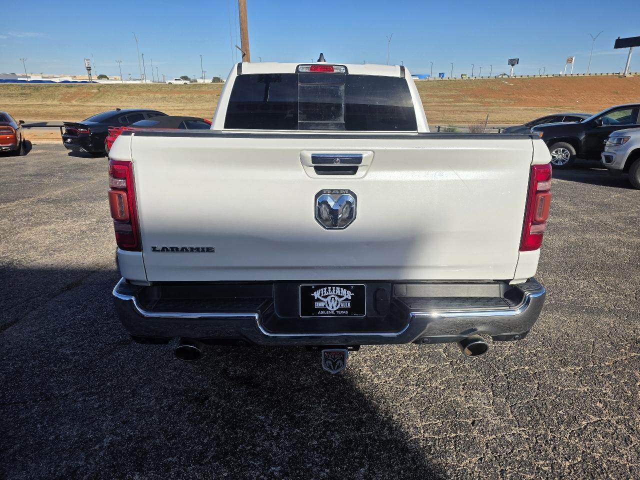 RAM 1500 Laramie 4x2 Crew Cab 5'7" Box 2019
