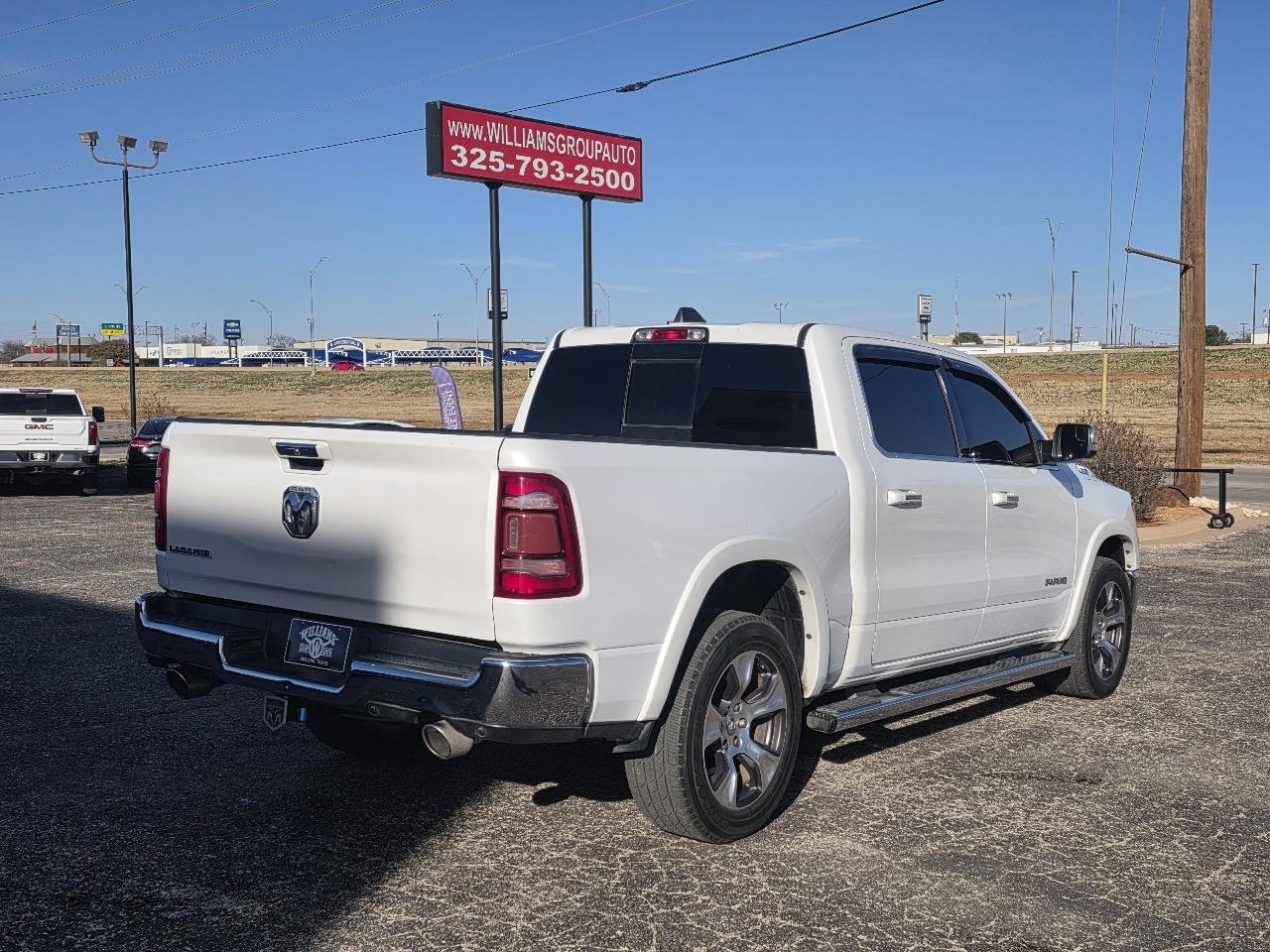 RAM 1500 Laramie 4x2 Crew Cab 5'7" Box 2019
