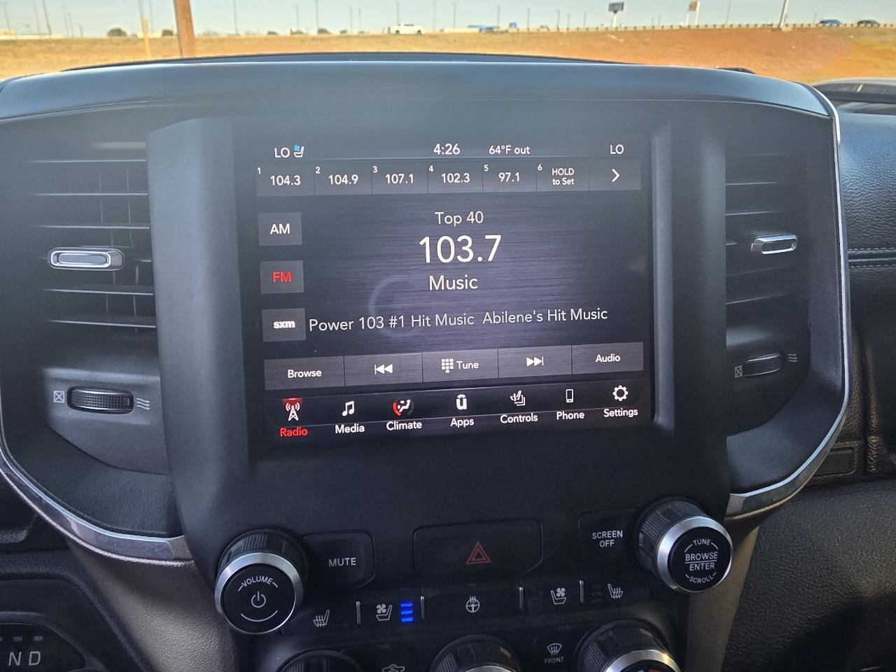 RAM 1500 Laramie 4x2 Crew Cab 5'7" Box 2019