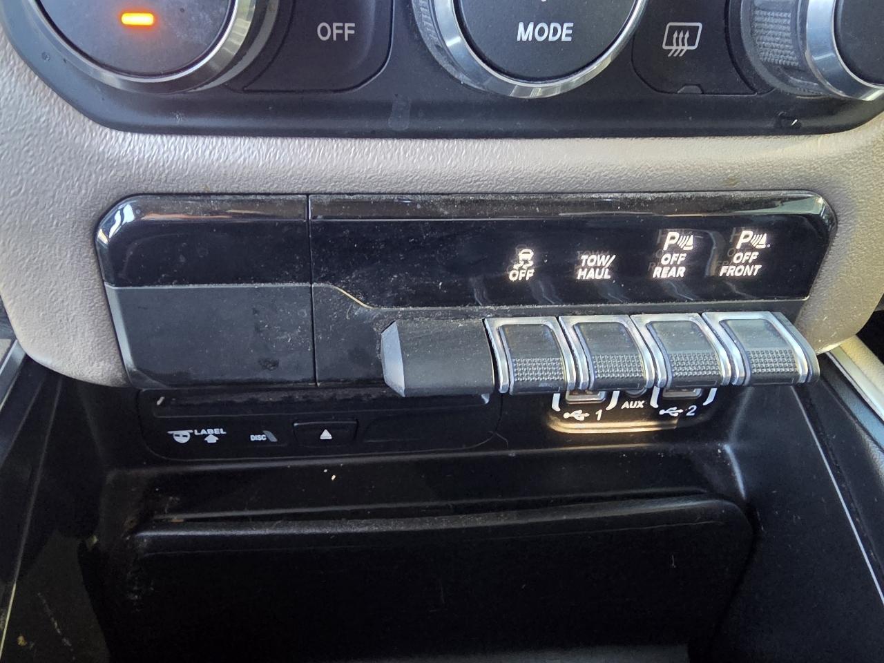 RAM 1500 Laramie 4x2 Crew Cab 5'7" Box 2019