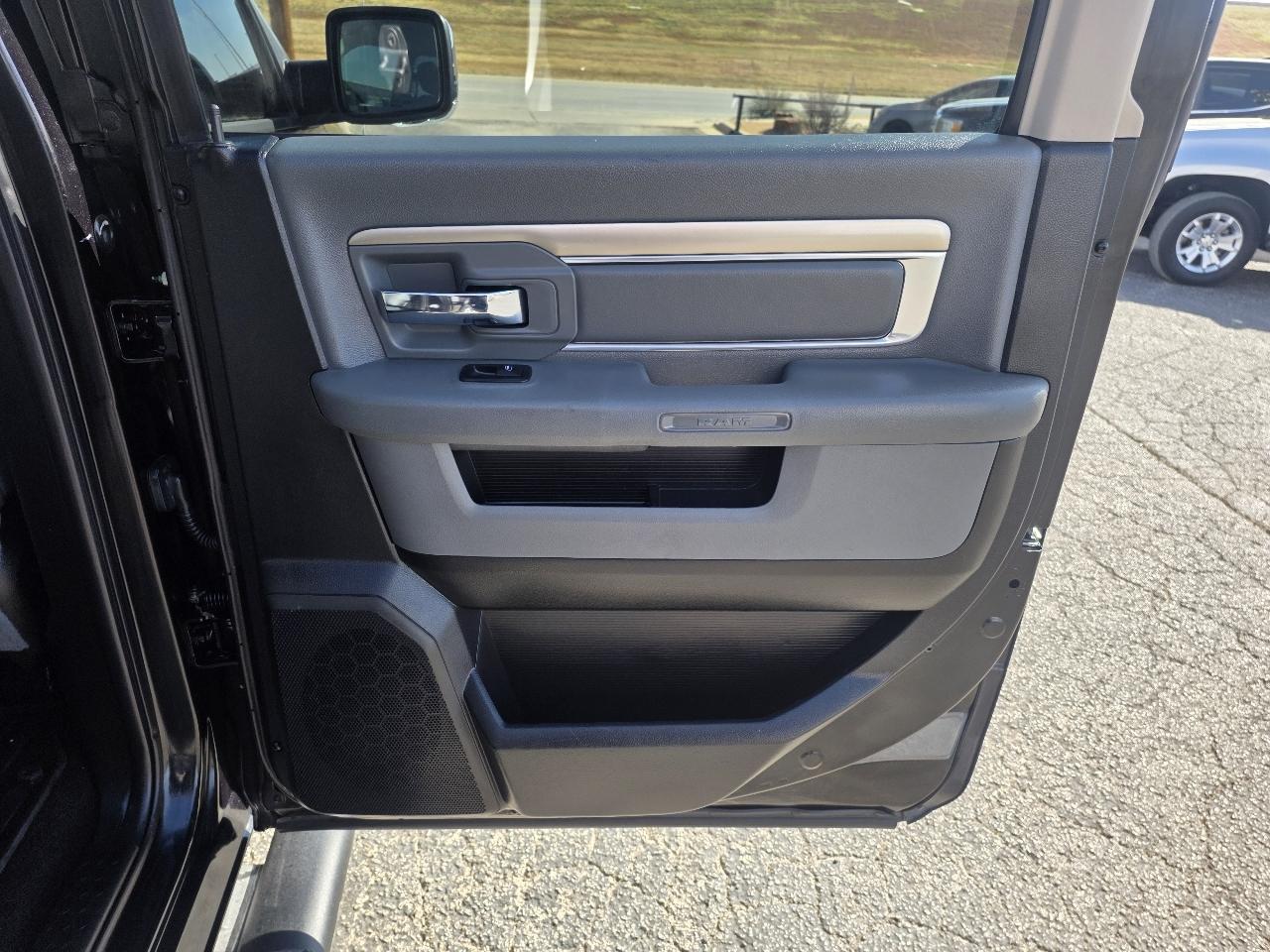 RAM 1500 Harvest 4x4 Crew Cab 5'7" Box *Ltd Avail* 2018