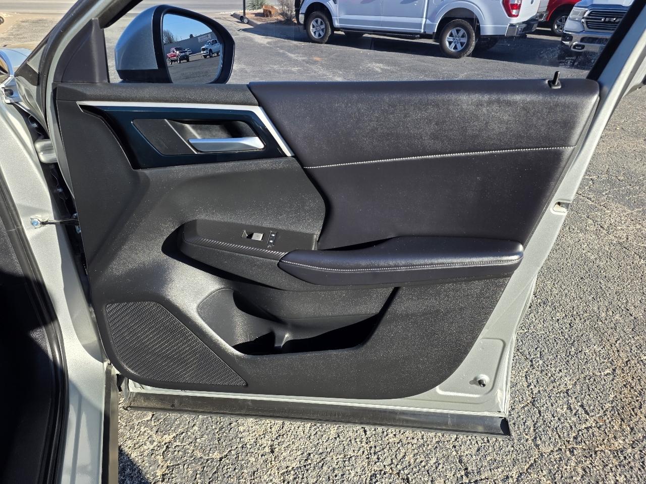 Mitsubishi Outlander SE FWD 2023