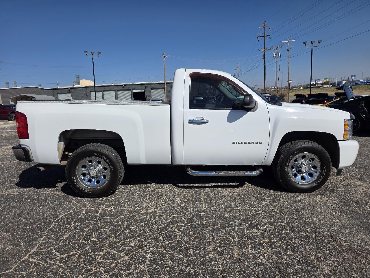Chevrolet Silverado 1500 2WD Reg Cab 119.0" Work Truck 2011