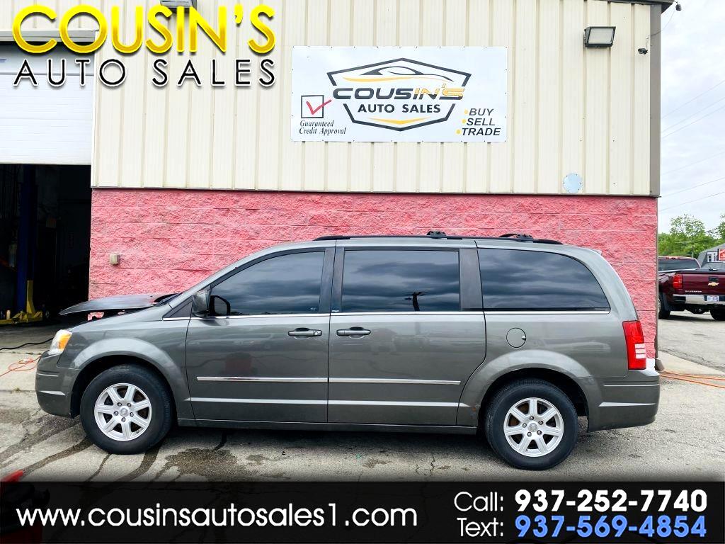 Chrysler Town & Country Touring-L 2011
