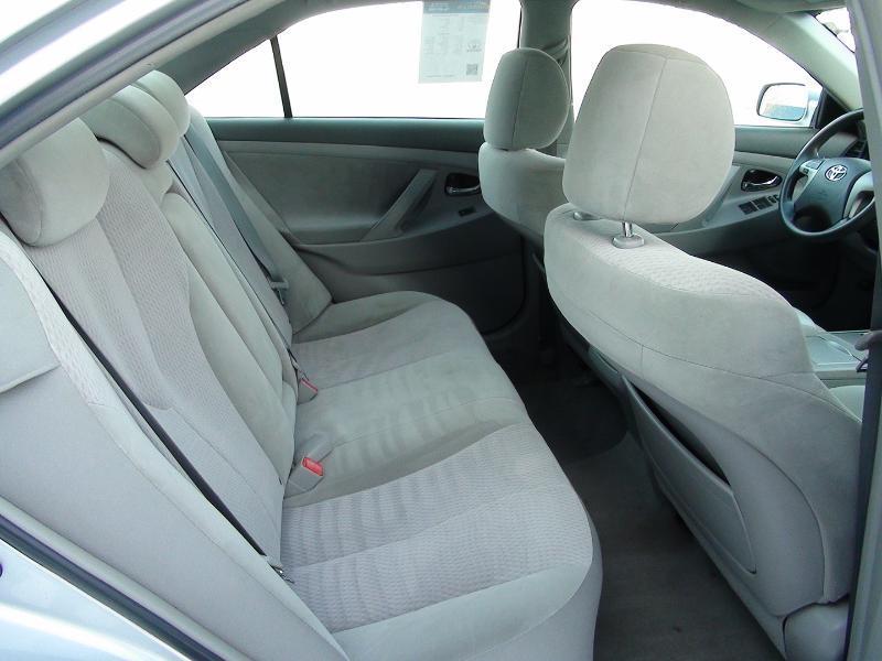 Toyota Camry SE 6-Spd AT 2010