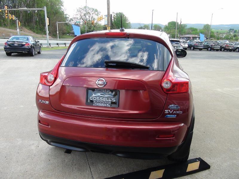 Nissan Juke S AWD 2012