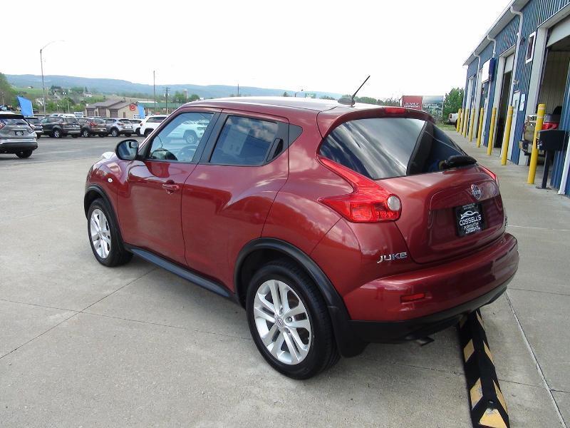 Nissan Juke S AWD 2012