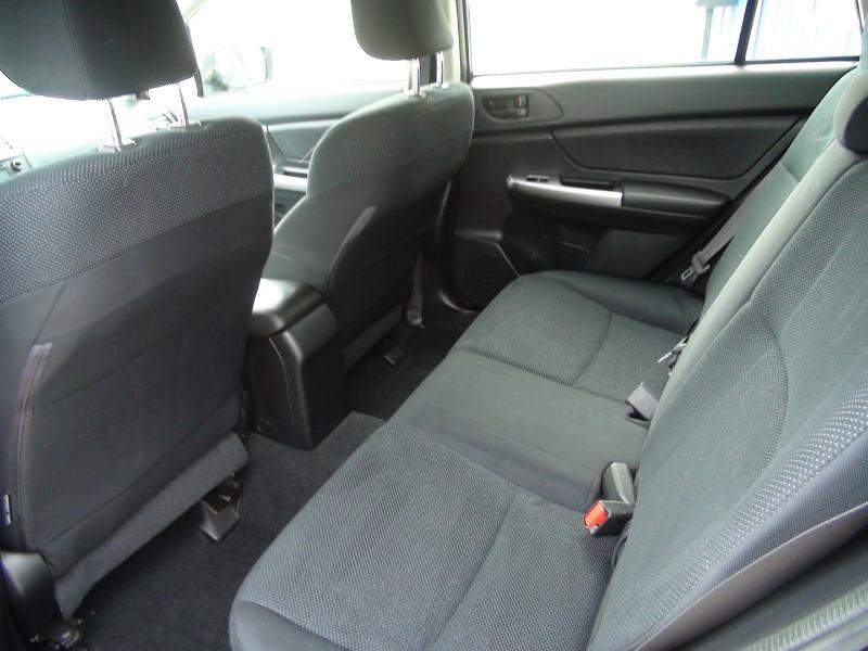 Subaru Impreza 2.0i PZEV CVT 5-Door 2015