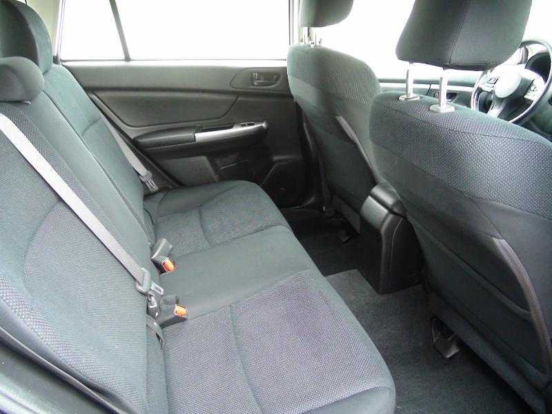 Subaru Impreza 2.0i PZEV CVT 5-Door 2015