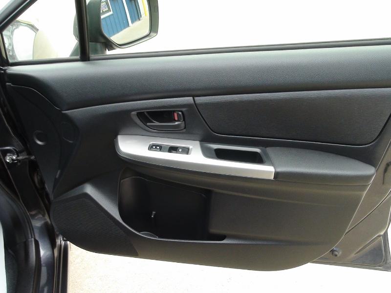 Subaru Impreza 2.0i PZEV CVT 5-Door 2015