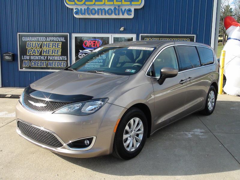 Chrysler Pacifica Touring 2017