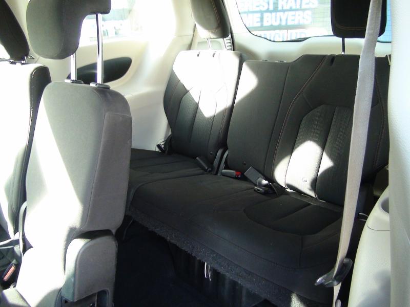 Chrysler Pacifica Touring 2017