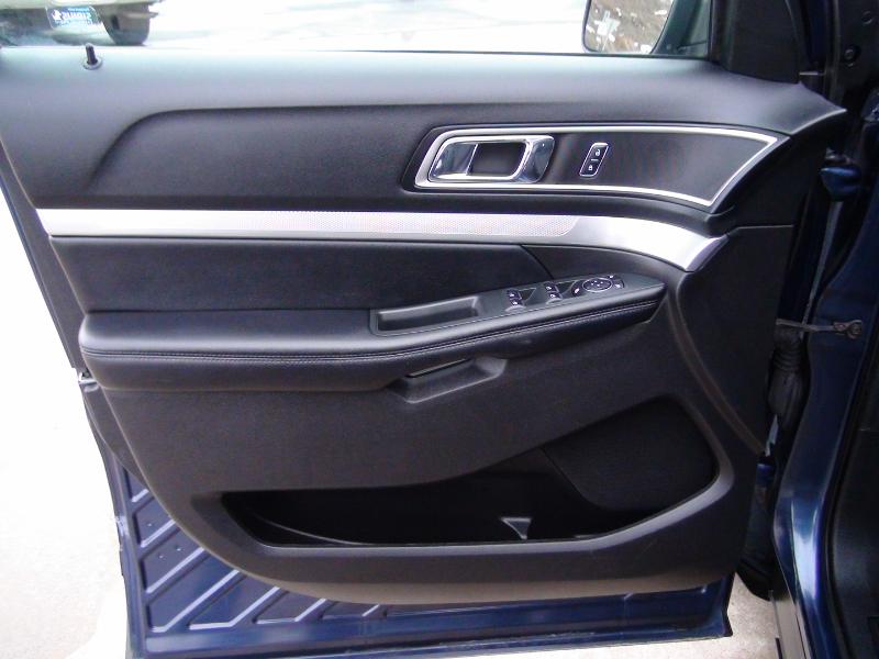 Ford Explorer XLT 4WD 2017