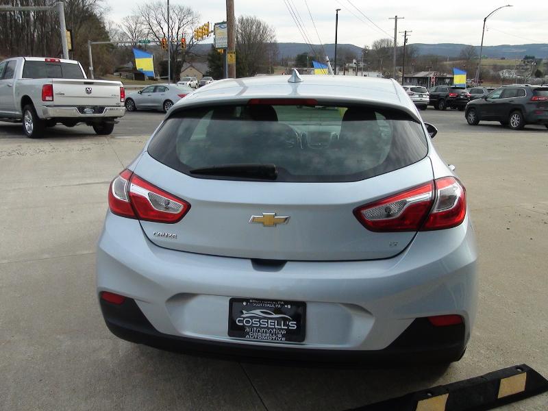 Chevrolet Cruze LT Auto Hatchback 2017