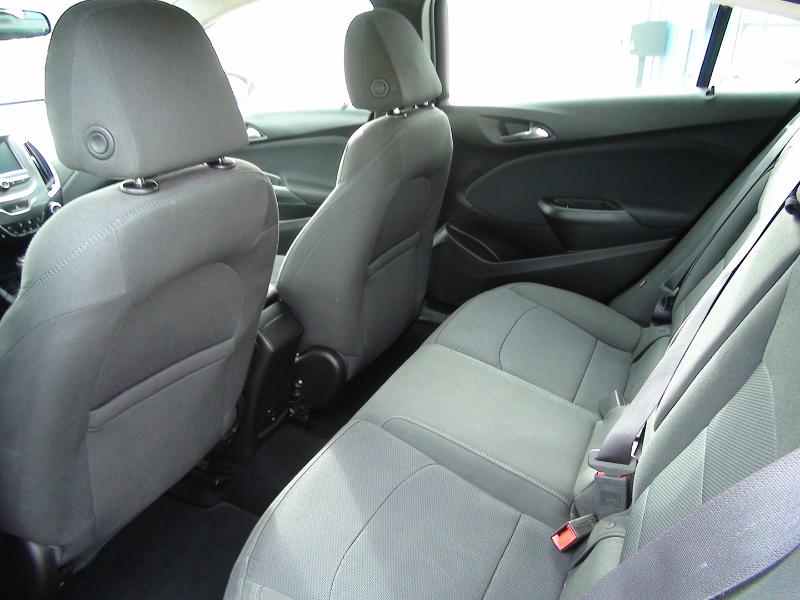 Chevrolet Cruze LT Auto Hatchback 2017