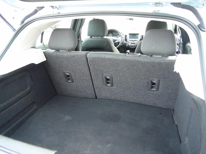 Chevrolet Cruze LT Auto Hatchback 2017