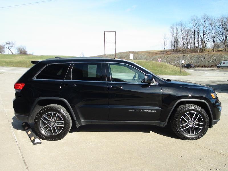 Jeep Grand Cherokee Laredo 4WD 2018