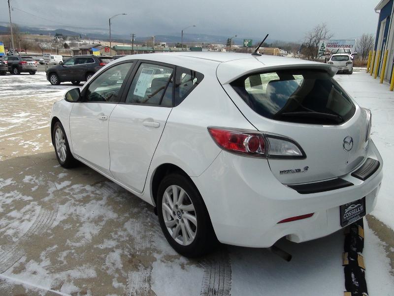 Mazda MAZDA3 i Grand Touring MT 5-Door 2013