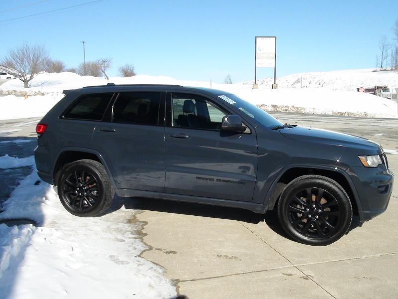 Jeep Grand Cherokee Laredo 4WD 2018