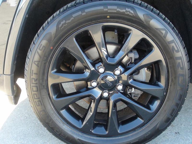 Jeep Grand Cherokee Laredo 4WD 2018