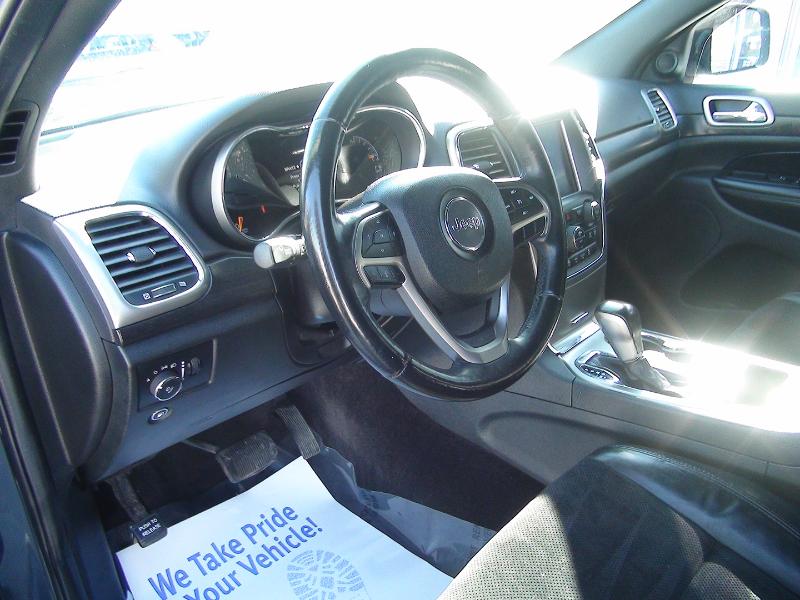 Jeep Grand Cherokee Laredo 4WD 2018