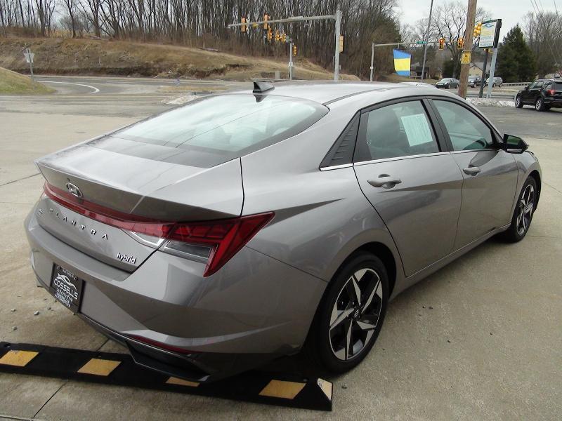 Hyundai Elantra Limited Hybrid 2023