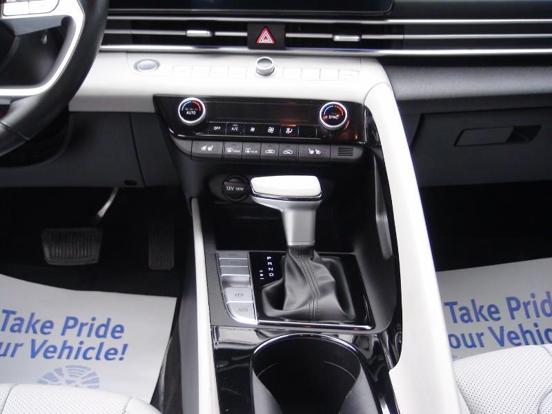 Hyundai Elantra Limited Hybrid 2023