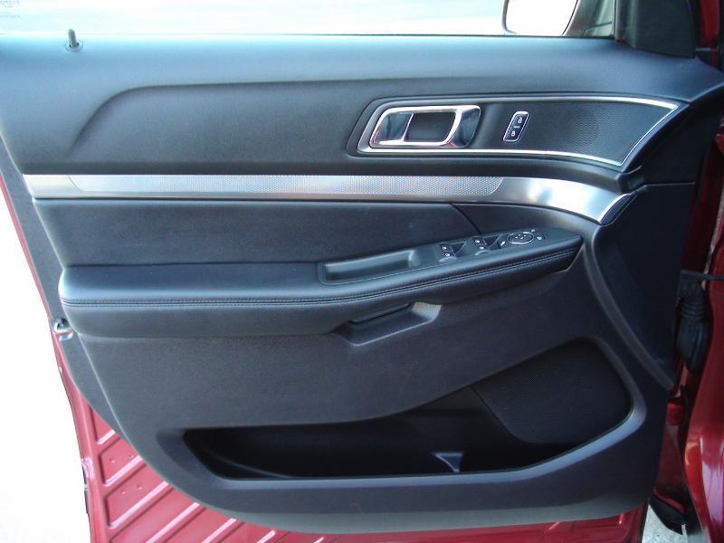 Ford Explorer XLT 4WD 2018