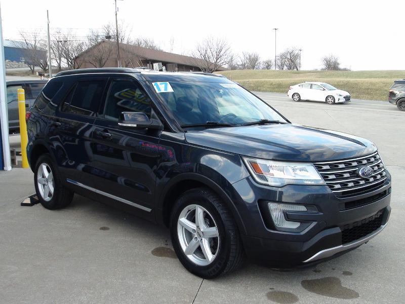 Ford Explorer XLT 4WD 2017