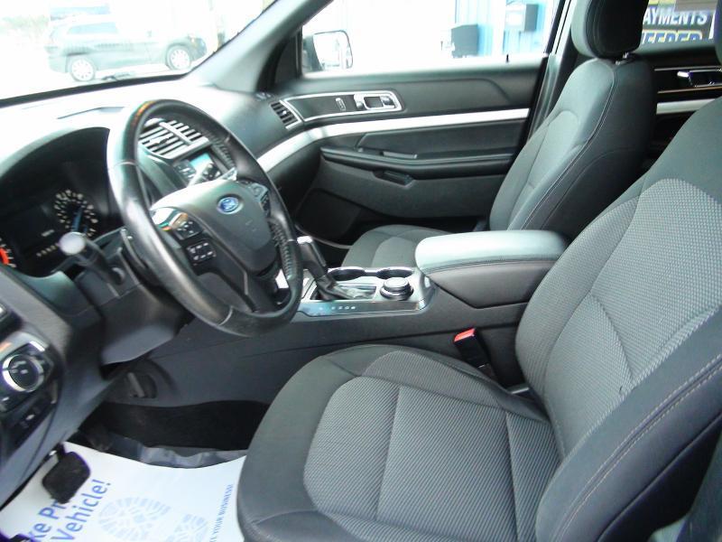 Ford Explorer XLT 4WD 2017