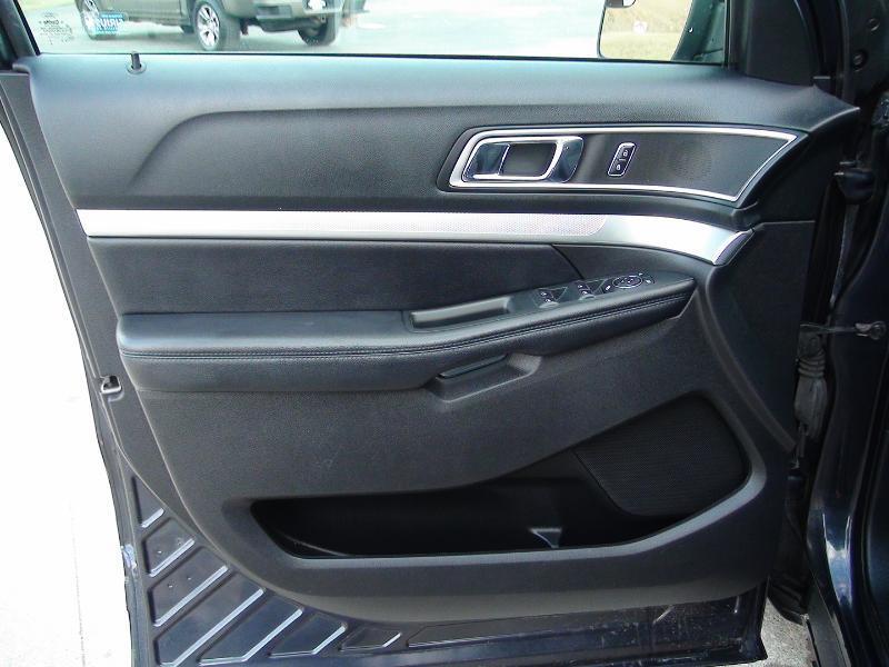 Ford Explorer XLT 4WD 2017