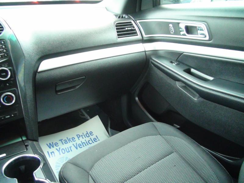 Ford Explorer XLT 4WD 2017