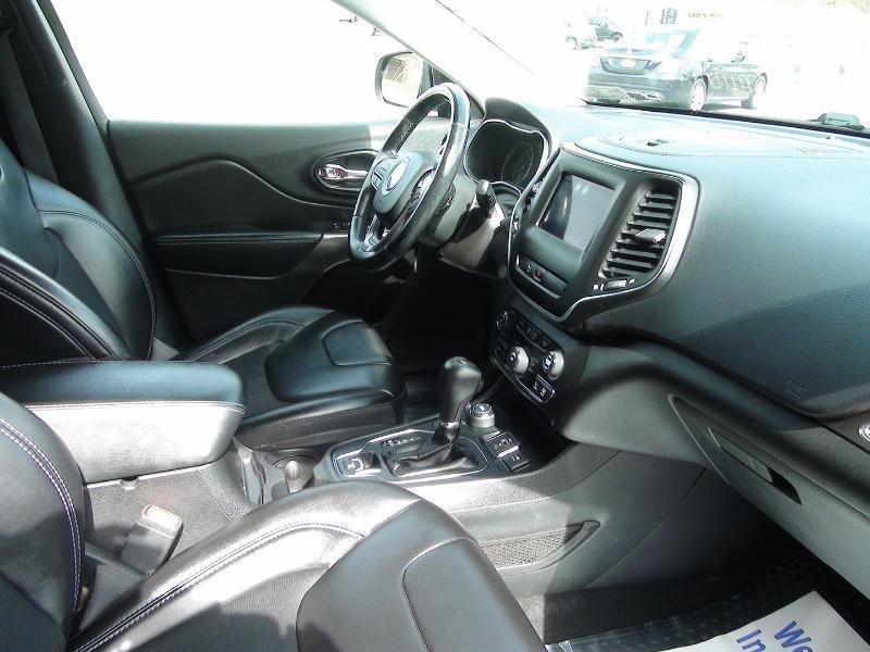 Jeep Cherokee Latitude Plus 4WD 2020