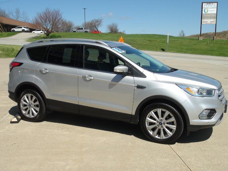 Ford Escape Titanium 4WD 2018