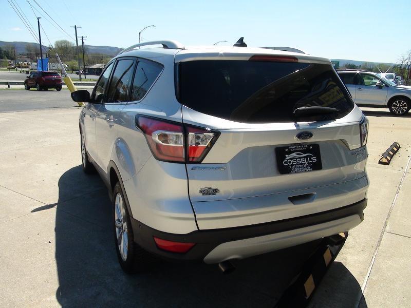 Ford Escape Titanium 4WD 2018