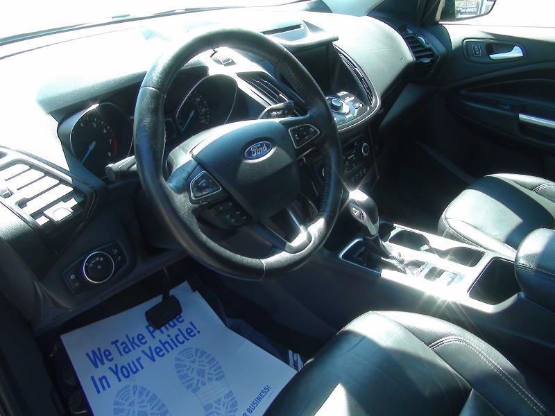 Ford Escape Titanium 4WD 2018