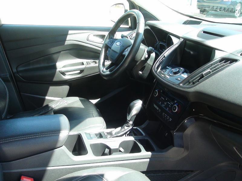 Ford Escape Titanium 4WD 2018