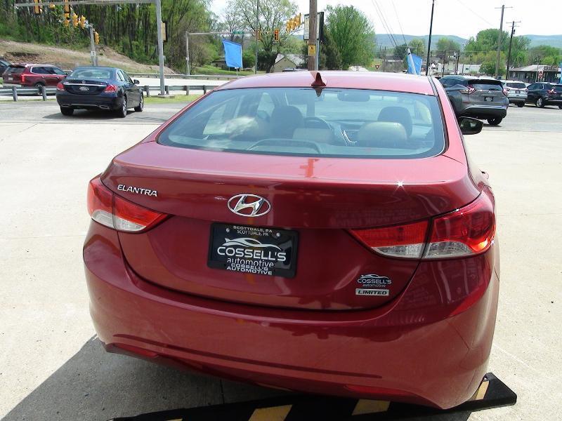 Hyundai Elantra Limited 2012