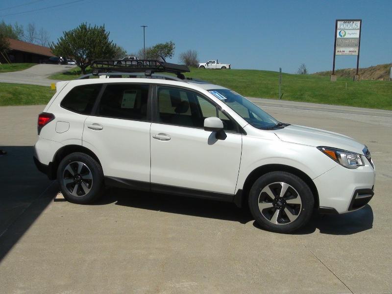 Subaru Forester 2.5i Premium PZEV CVT 2017