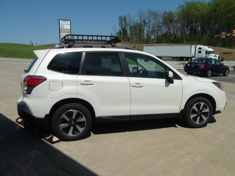 Subaru Forester 2.5i Premium PZEV CVT 2017