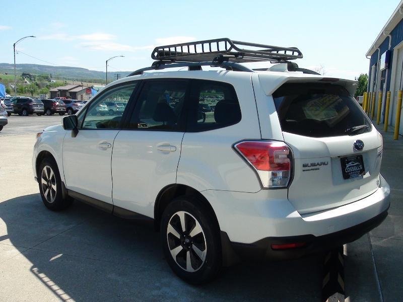 Subaru Forester 2.5i Premium PZEV CVT 2017