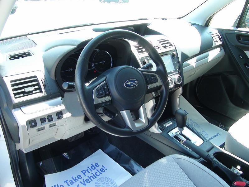 Subaru Forester 2.5i Premium PZEV CVT 2017