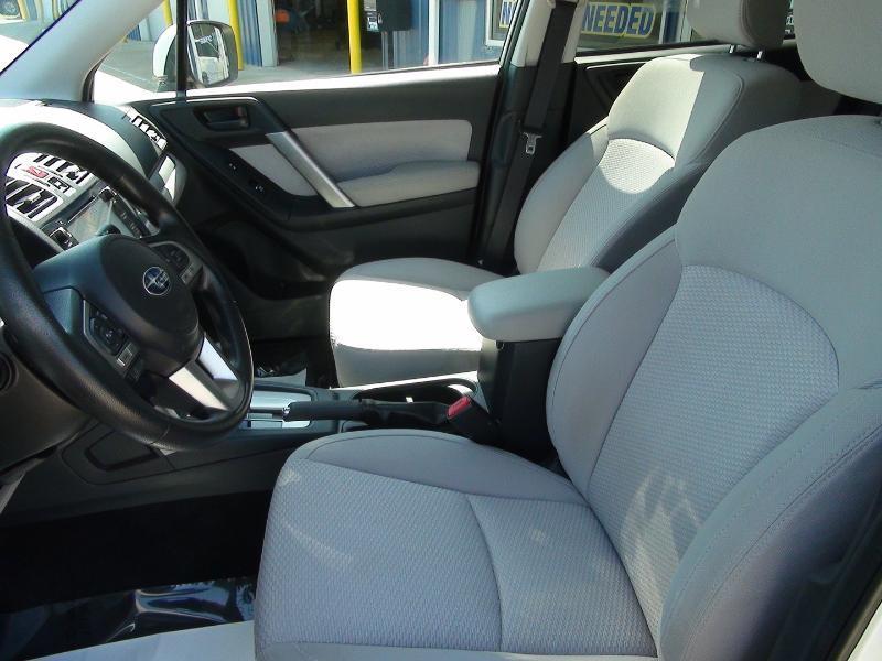 Subaru Forester 2.5i Premium PZEV CVT 2017