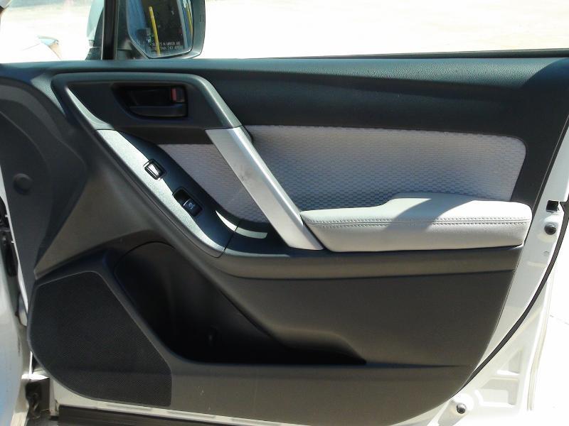 Subaru Forester 2.5i Premium PZEV CVT 2017