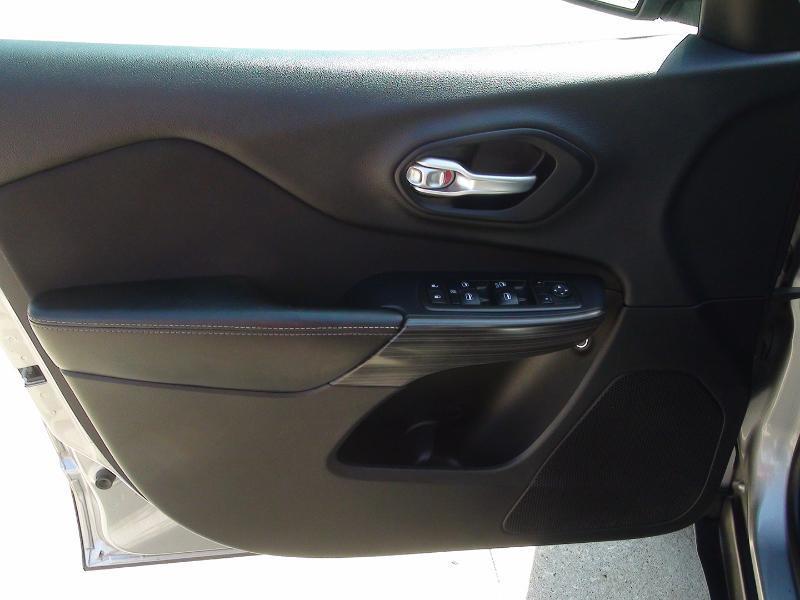 Jeep Cherokee Latitude 4WD 2015