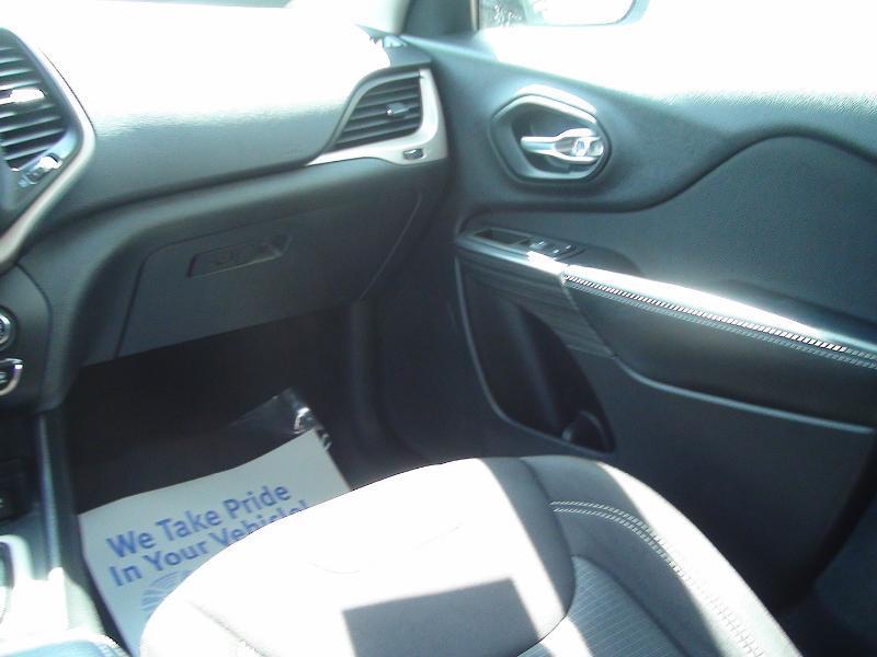 Jeep Cherokee Latitude 4WD 2015